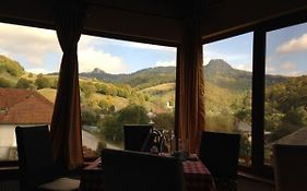 Pensiunea Casa Motilor